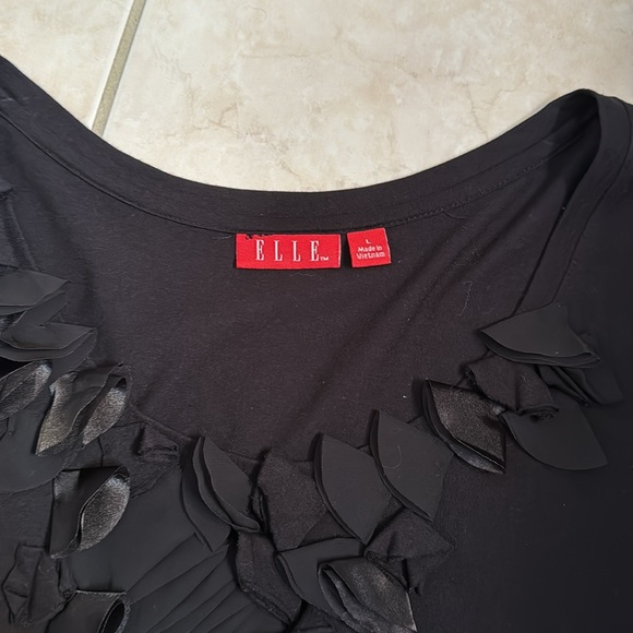 NWOT perfect spring T! Size L - Picture 4 of 6